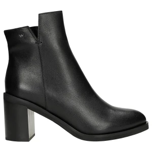 Eleganckie botki na obcasie z czarnej skóry licowej 55258-51 Wojas