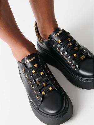 Czarne skórzane sneakersy CARINII B10468-E50-T53-000-F69