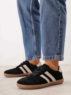 Czarne Skórzane Sneakersy z Szerokim Noskiem w Stylu Tenisówek Zaye Berrozio