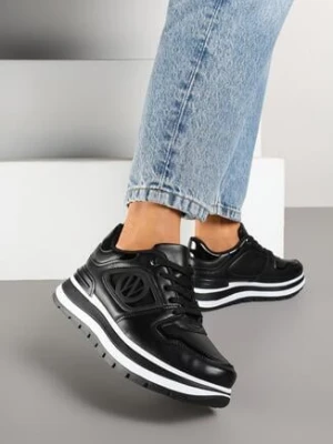 Czarne Sneakersy na Grubej Podeszwie z Ozdobną Aplikacją Arivirae