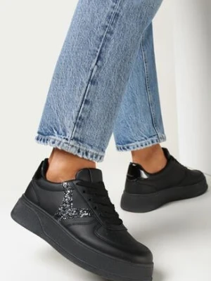 Czarne Sneakersy na Grubej Podeszwie z Perforacją i Brokatem Persessa