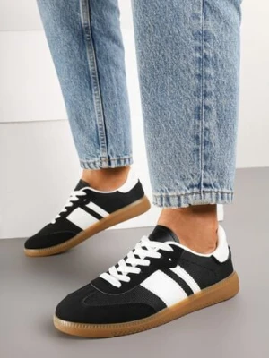 Czarne Sneakersy na Kauczukowej Podeszwie Ozdobione Paskami Emidi