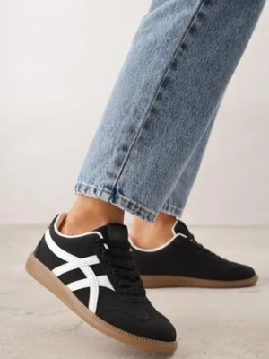 Czarne Sneakersy na Kauczukowej Podeszwie z Geometrycznym Wzorem Sewtila