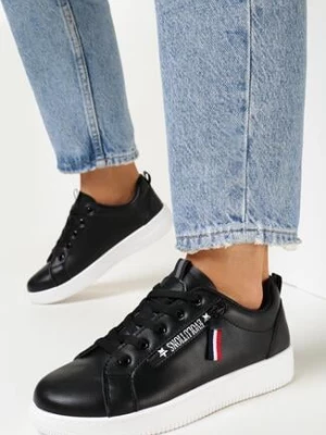 Czarne Sneakersy na Płaskiej Podeszwie z Ozdobnym Suwakiem Arinor