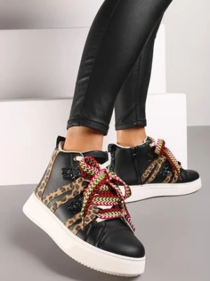 Zdjęcie produktu Czarne Sneakersy na Platformie w Streetwearowym Stylu z Kontrastowymi Wstawkami Kaithana