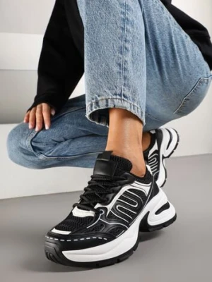 Czarne Sneakersy na Platformie z Tłoczeniem z Geometrycznym Motywem Delothiel