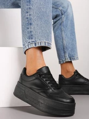 Czarne Sneakersy na Tłoczonej Grubej Podeszwie Vaitessa