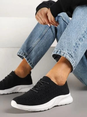Czarne Sneakersy Ozdobione Ażurowym Wzorem Sareldi