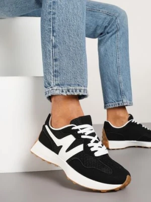 Czarne Sneakersy Ozdobione Geometrycznym Wzorem Hirreti