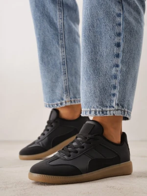 Czarne Sneakersy przed Kostkę z Ozdobnymi Przeszyciami Erdafa Vices