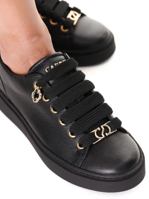 Czarne sneakersy skórzane CARINII B10469-J23-000-000-G81