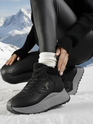 Czarne Sneakersy Śniegowce Vices na Grubej Podeszwie z Trójkątną Ozdobą Filritisa