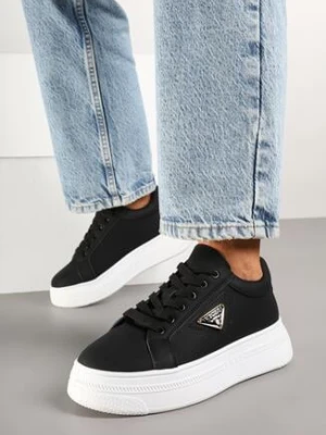 Czarne Sneakersy Vices na Platformie z Ozdobną Aplikacją Aramiella