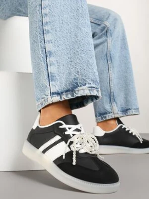 Czarne Sneakersy w Stylu Klasycznych Tenisówek z Perłowym Zdobieniem Nalarie