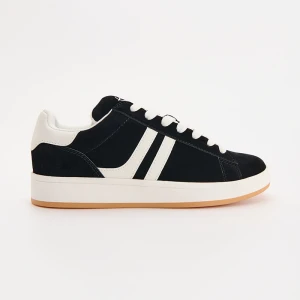 Czarne sneakersy z imitacji zamszu z białymi wstawkami House