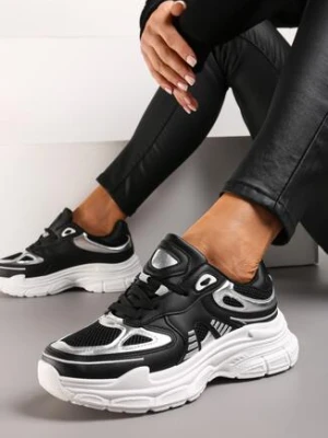 Czarne Sneakersy z Modnymi Wstawkami i Tłoczoną Podeszwą Tayris