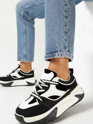 Czarne Sneakersy z Ozdobnymi Sznurowadłami i Wstawkami Plesca