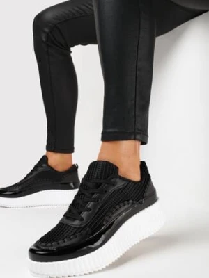Czarne Sneakersy z Patchworkową Cholewką i Tłoczoną Platformą Geridia