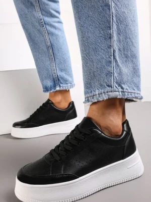 Czarne Sneakersy z Perforacją na Platformie Treresa
