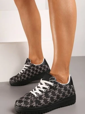 Czarne Sneakersy ze Sznurowaniem na Płaskiej Podeszwie z Wzorem z Liter Nollemia