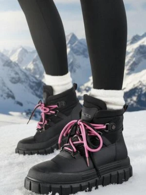 Czarne Śniegowce Vices na Grubej Tłoczonej Podeszwie Anirrise