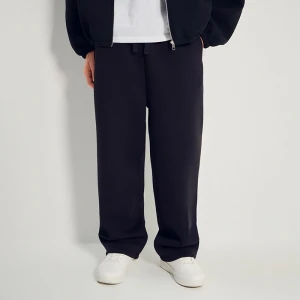 Czarne spodnie dresowe baggy fit basic House