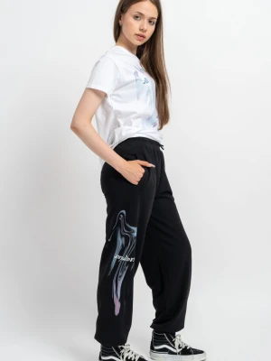 Czarne spodnie dresowe oversize z kolorową grafiką na nogawce Reporter