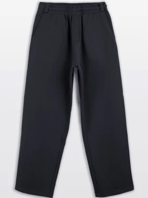 Zdjęcie produktu Czarne spodnie dresowe REGULAR bez nadruków Reporter