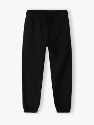 Czarne spodnie dresowe typu joggersy z lampasami - Lincoln&Sharks Lincoln & Sharks by 5.10.15.