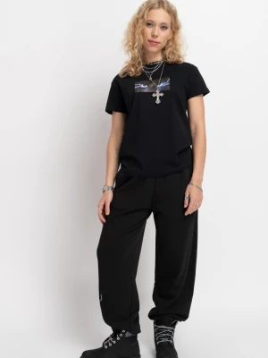 Czarne spodnie dresowe z nadrukiem na nogawce Reporter