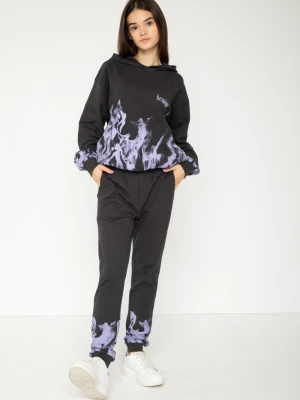 Czarne spodnie dresowe z nadrukiem Reporter