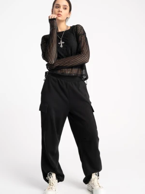 Czarne spodnie dresowe z naszywanymi kieszeniami Reporter