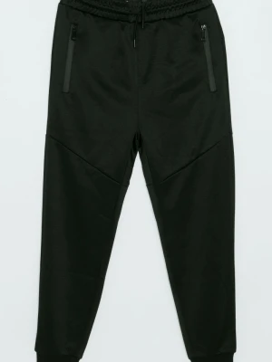 Czarne spodnie dresowe z zasuwanymi kieszeniami Reporter