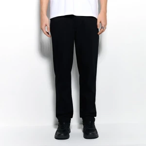 Czarne spodnie slim fit House