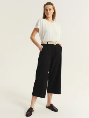 Czarne spodnie typu kuloty z kontrastowym plecionym paskiem Greenpoint