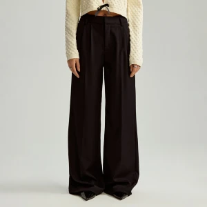Czarne spodnie wide leg tailoring House