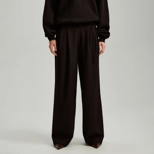 Czarne spodnie wide leg z zapięciem oraz wiązaniem House