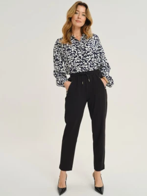 Czarne spodnie z troczkami Greenpoint