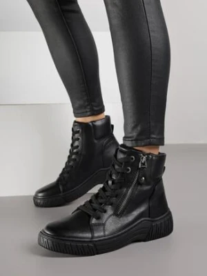 Czarne Sportowe Botki ze Sznurowaną Cholewką i Ozdobnym Suwakiem Ezilare super mode