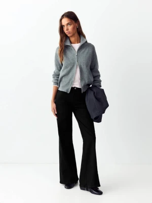 Jeansy flare z przeszyciami black denim - Teen - MANGO TEEN