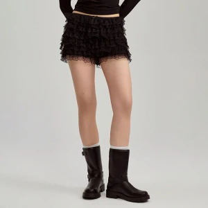Czarne szorty bloomers z koronki House