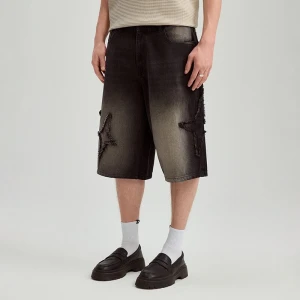 Czarne szorty jeansowe skater fit z gwiazdkami House