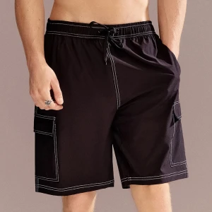 Czarne szorty kąpielowe z kieszeniami cargo i kontrastowymi szwami House