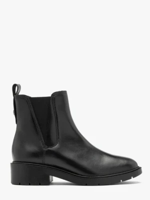 Czarne sztyblety damskie z dekoracyjnym cięciem przy gumie Ryłko