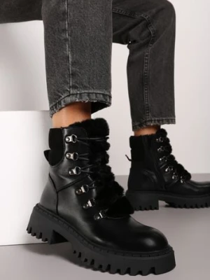 Czarne Trapery w Casualowym Stylu z Futerkowym Zdobieniem na Języku Taniapea