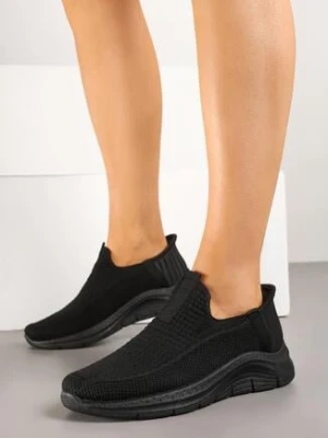 Czarne Wsuwane Buty Sportowe Sneakersy na Tłoczonej Podeszwie Fadema