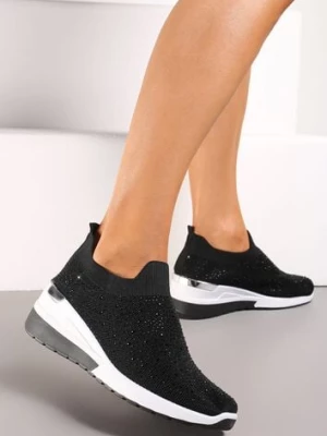 Zdjęcie produktu Czarne Wsuwane Sneakersy z Cyrkoniami na Koturnie Tireva