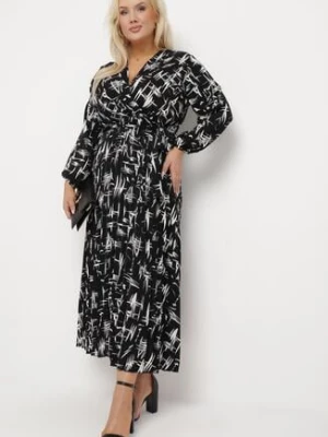 Czarno-Biała Rozkloszowana Sukienka Maxi z Gumką w Talii i Abstrakcyjnym Wzorem Akallia