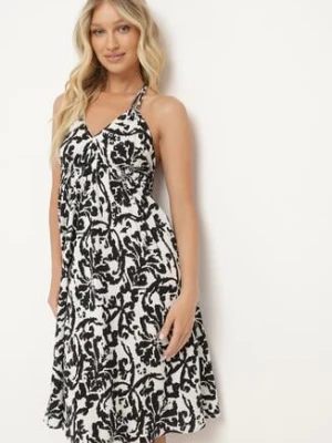 Czarno-Biała Rozkloszowana Sukienka na Ramiączkach Wiązana na Szyi z Dekoltem w Serek Beviana rosita