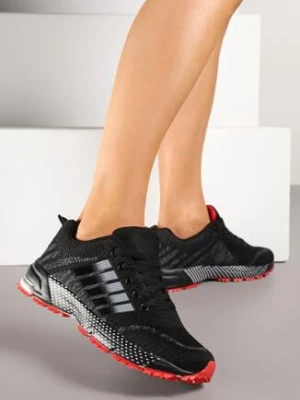 Czarno-Czerwone Sneakersy Sportowe z Ozdobnym Bieżnikiem Julinea fashion